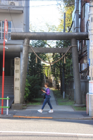 Shinto in Ropongi Japan Broadcasting.net.JPEG